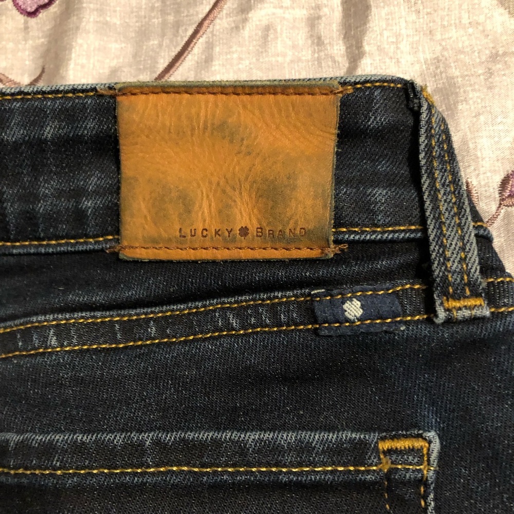 Women’s Lucky Brand Jeans!